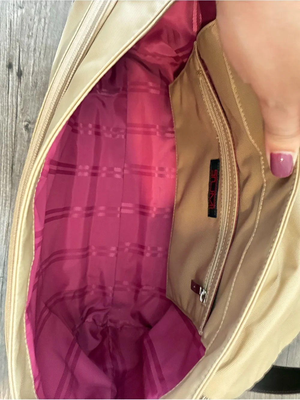 Tumi Beige Messenger Laptop Travel Ballistic Bag Unisex